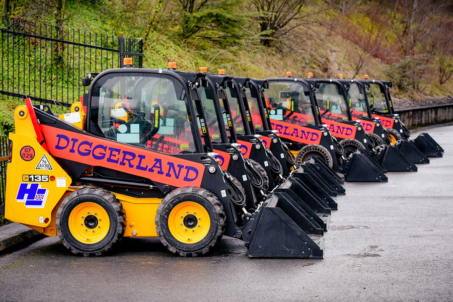 JCB 小(xiǎo)滑移入駐Diggerland挖掘主(zhu)題樂園